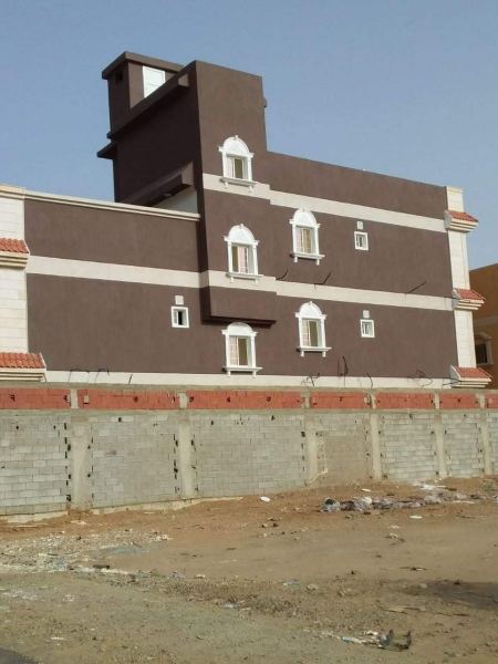معلم دهانات وديكورات حي البساتين جده